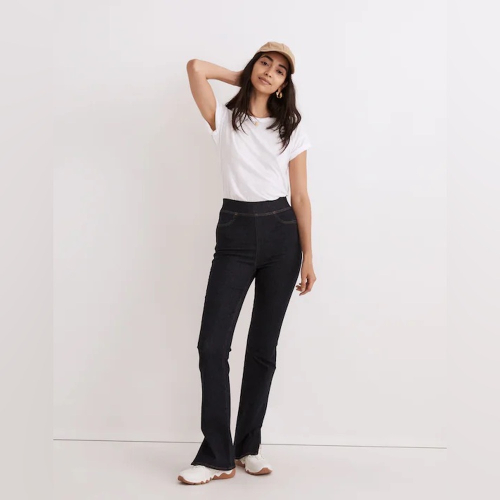 Madewell Pull-On Skinny Flare Jeans in Havenley Wash